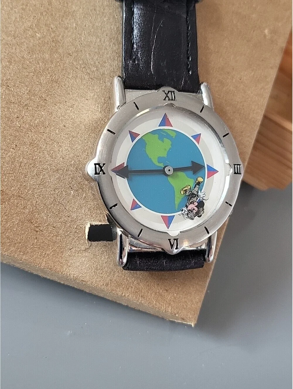 VTG 90s Mickey Mouse Disney Worldwide Adventures Promo Watch New Battery Working